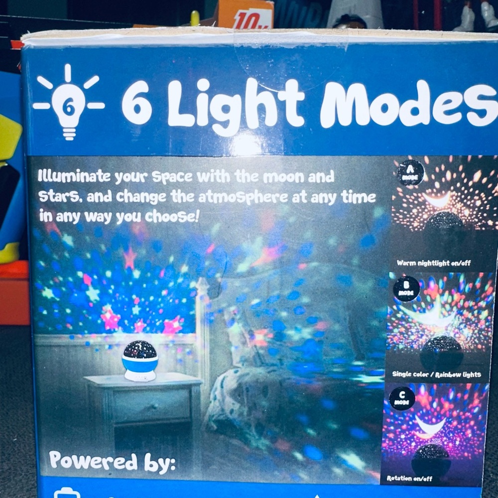 Starry Night Rotating Projector - Picture 5 of 8